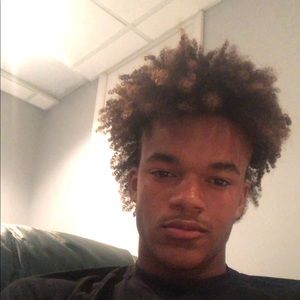 Meet your Posher, Cameron